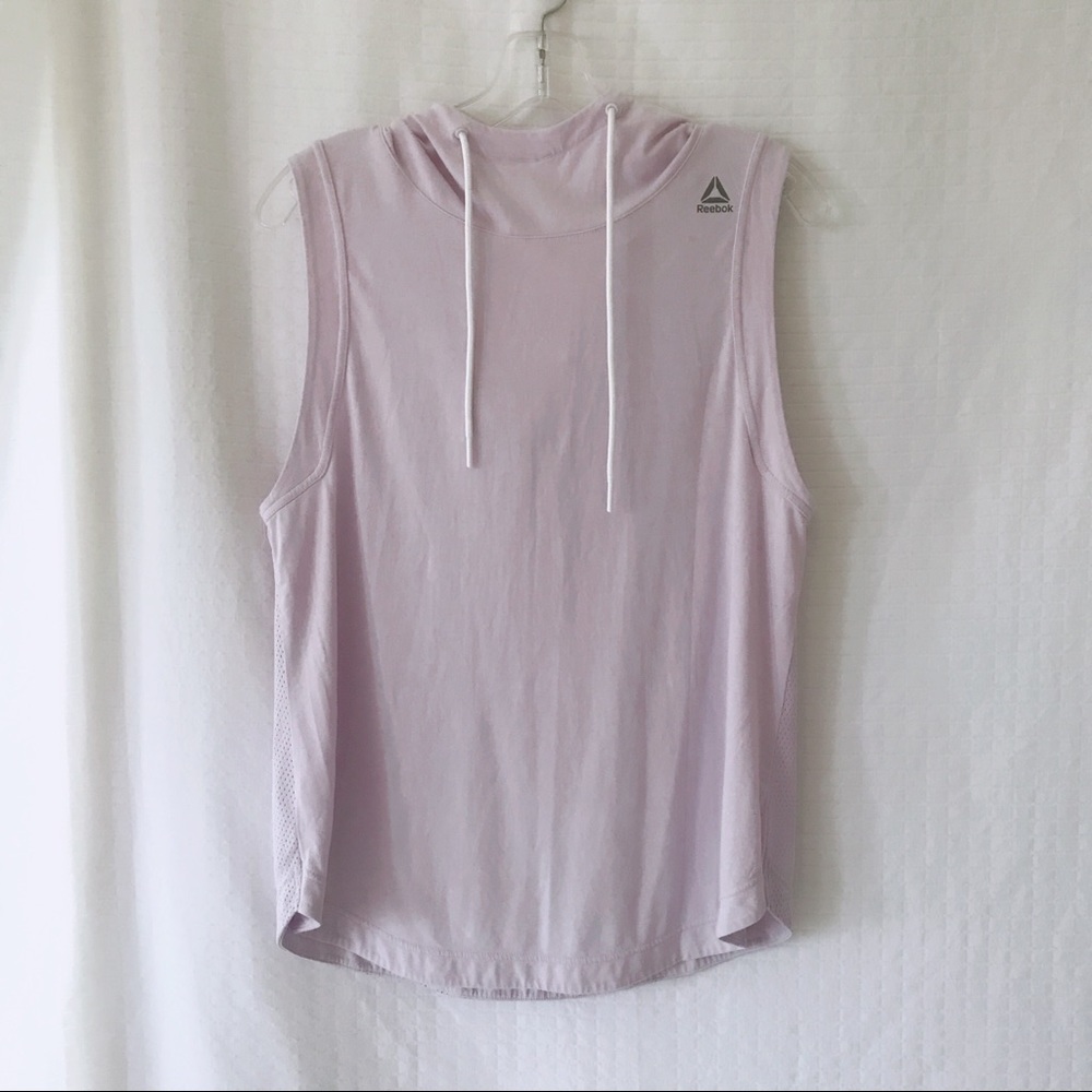 Reebok sleeveless hooded workout top